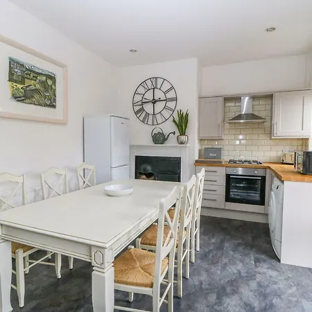30 High St. Agnesgate * Ripon